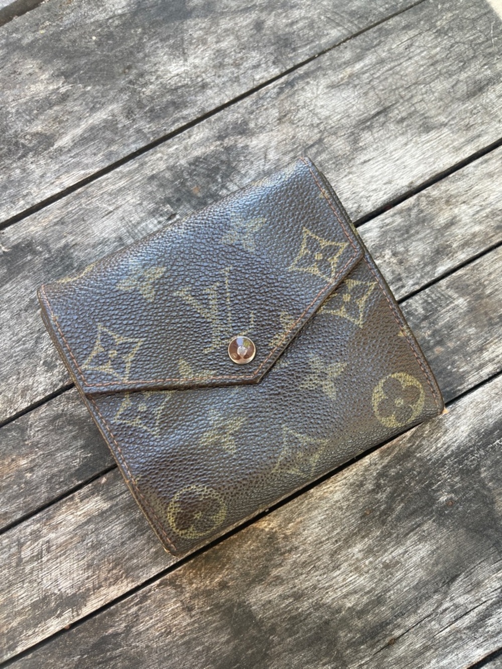 Authentic Louis Vuitton Monogram Canvas Wallet Vintage Bifold w/ Coin Pocket
